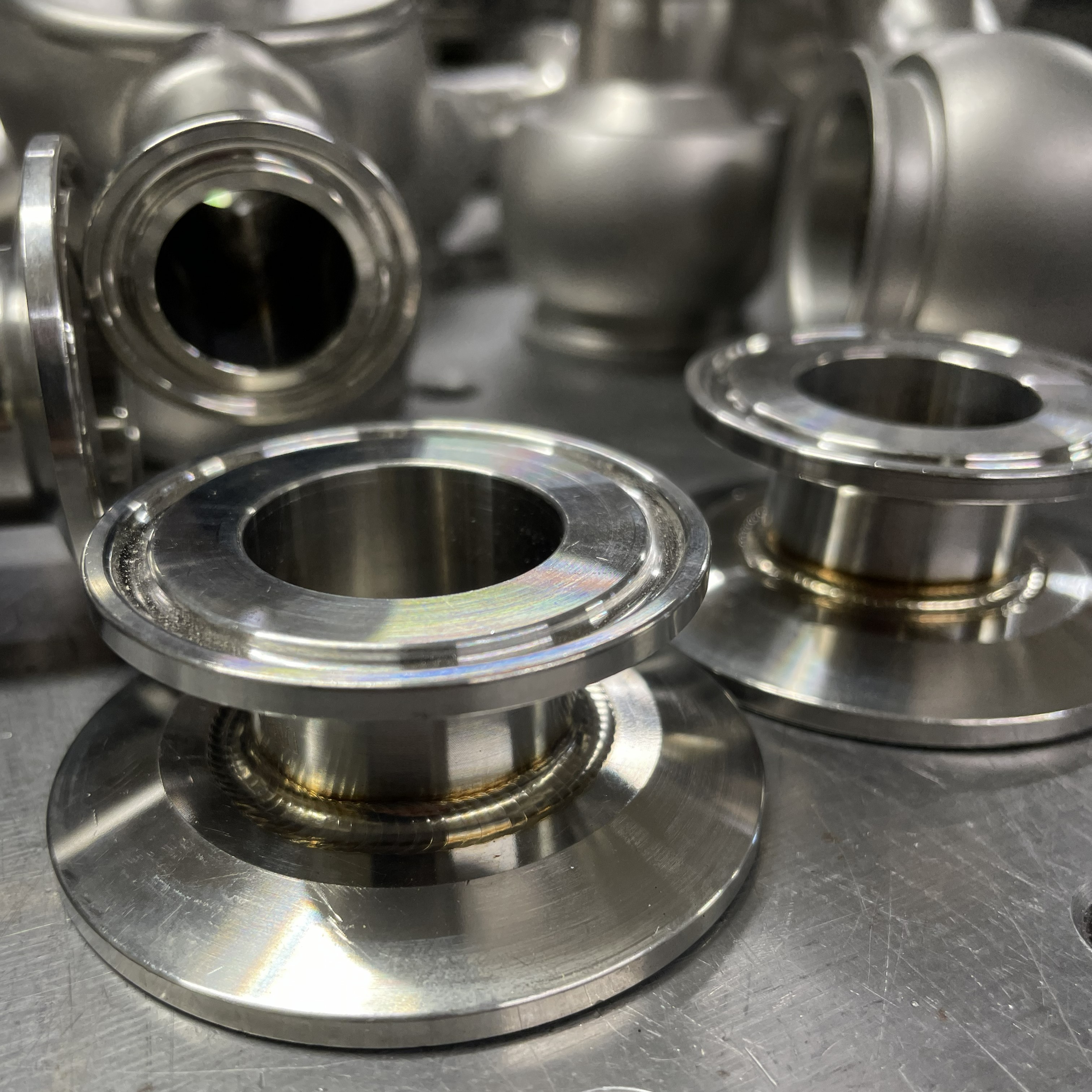 TIG suvirinimas ant vamzdžio jungties