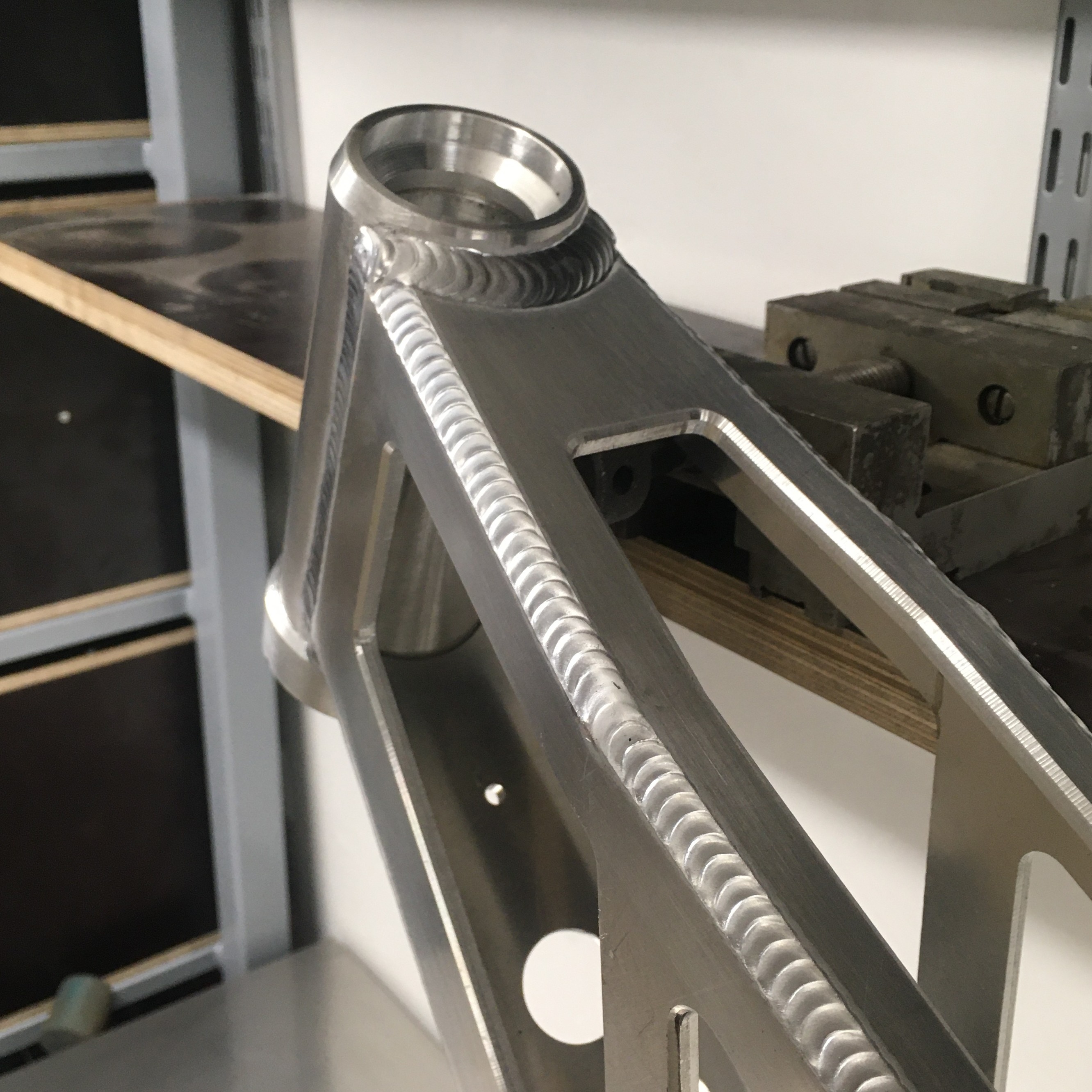 Aliuminio suvirinta dėžutė